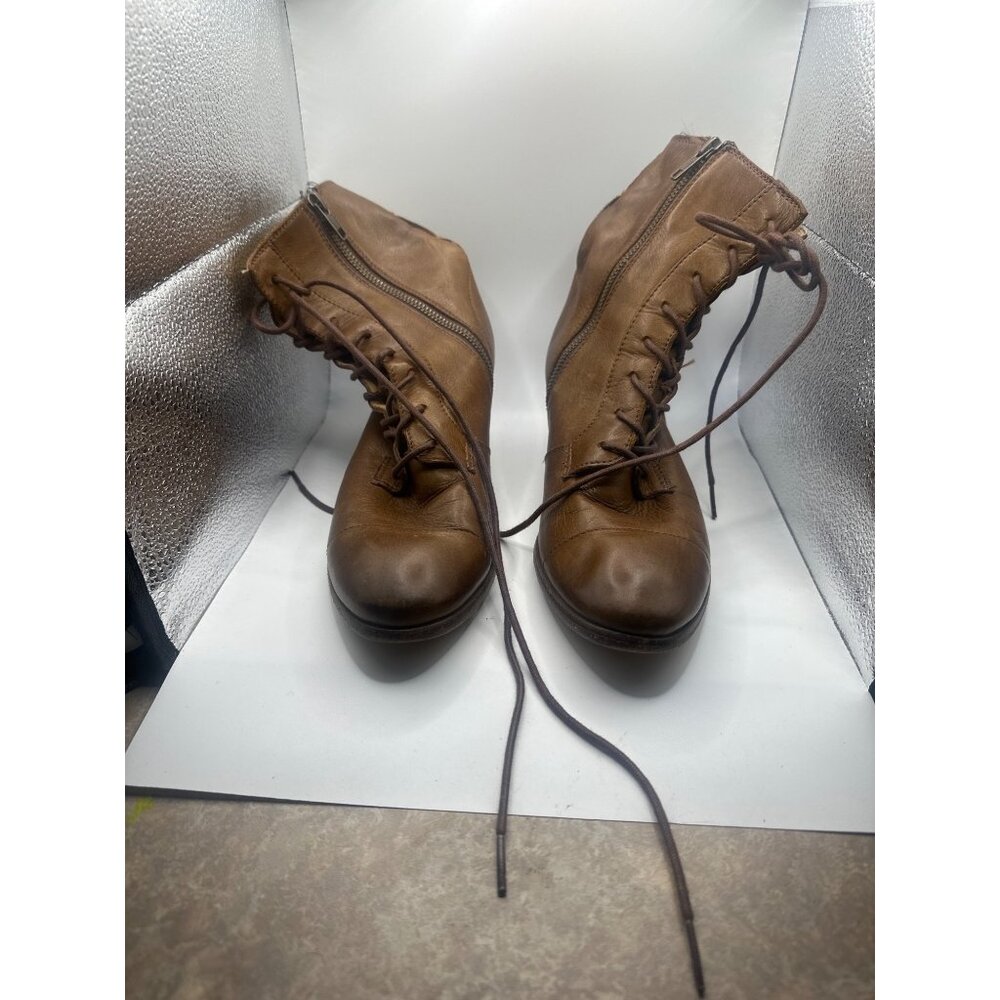 Frye Vintage Brown Leather Lace-Up Ankle Boots With Side Zippers & Low Heel Ma